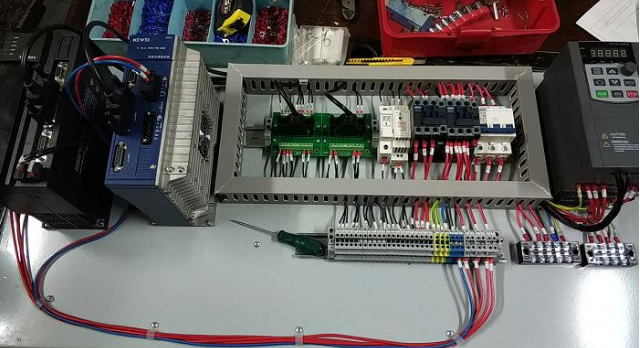 1632392992907532.png 調直切斷機系統.png